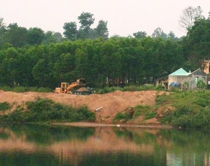 Quyết liệt ngăn chặn nạn khai thác cát ồ ạt trên sông Hương - 4