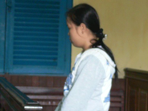 Trộm tiền bất thành, giết cả nhà chồng bằng thuốc chuột - 1 Trộm tiền bất thành, giết cả nhà chồng bằng thuốc chuột - 1