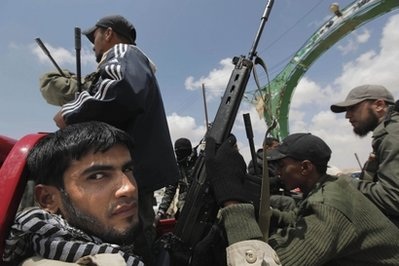 Anh cử nhóm cố vấn quân sự tới Libya - 1 Anh cử nhóm cố vấn quân sự tới Libya - 1