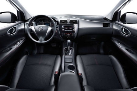 Diện mạo Nissan Tiida phiên bản 2012 - 5 Diện mạo Nissan Tiida phiên bản 2012 - 5
