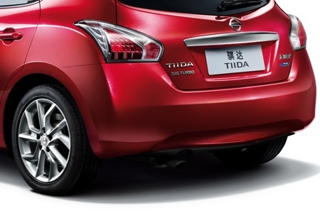 Diện mạo Nissan Tiida phiên bản 2012 - 3 Diện mạo Nissan Tiida phiên bản 2012 - 3
