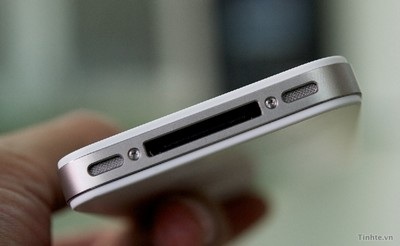 iPhone trắng “đặc biệt” bất ngờ xuất hiện tại Việt Nam - 10 iPhone trắng “đặc biệt” bất ngờ xuất hiện tại Việt Nam - 10