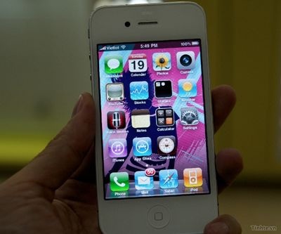 iPhone trắng “đặc biệt” bất ngờ xuất hiện tại Việt Nam - 5 iPhone trắng “đặc biệt” bất ngờ xuất hiện tại Việt Nam - 5