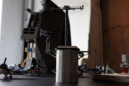 Ngắm tàu chiến khổng lồ bằng Lego - 13