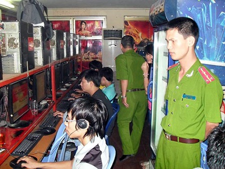 Hà Nội cắt dịch vụ 485 đại lý internet - 1