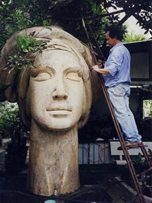 Sau 9 năm "lênh đênh", "Cô gái Việt Nam" đã về với Huế - 1