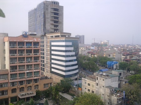 Ý kiến luật sư về công trình 17 tầng gây lún, nứt 3 nhà dân - 1