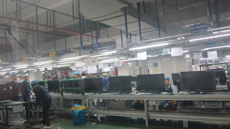 AOC chuẩn bị bán màn hình 3D vào Việt Nam - 8 AOC chuẩn bị bán màn hình 3D vào Việt Nam - 8
