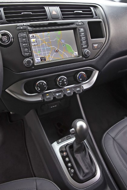 Kia Rio 2012 chào New York - 7