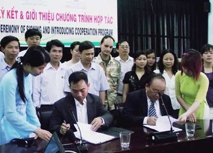 ĐH Đà Nẵng ký kết hợp tác với Hội Động vật học Frankfurt - 1 ĐH Đà Nẵng ký kết hợp tác với Hội Động vật học Frankfurt - 1