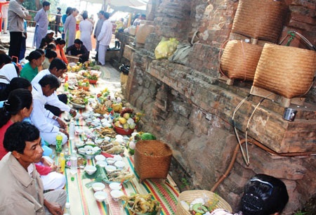 Tưng bừng khai hội Tháp Bà Ponagar  - 4