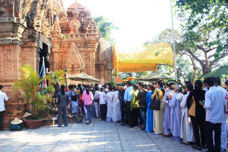 Tưng bừng khai hội Tháp Bà Ponagar  - 5