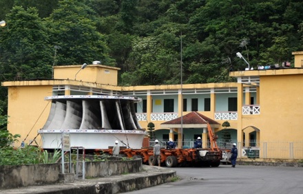 Theo turbine về thủy điện Sơn La - 20