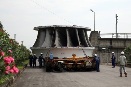 Theo turbine về thủy điện Sơn La - 19