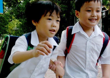 Tuyển sinh vào lớp 1 ở Hà Nội: Đâu là tác nhân tạo “nóng”?  - 1