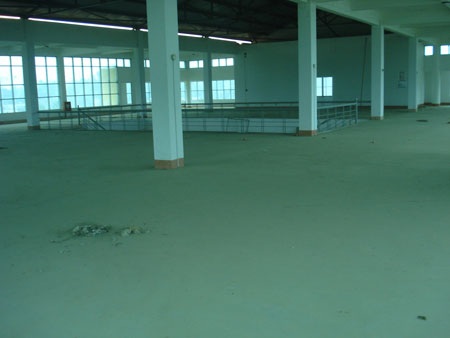 Nghịch lý từ những khu chợ tiền tỷ - 5