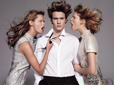 “Tình địch” của nàng - 1