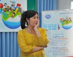 “Cùng Cô Gái Hà Lan xây sân chơi kỳ diệu” - Nghệ sĩ Hồng Vân “Thương lắm ước mơ con trẻ” - 1