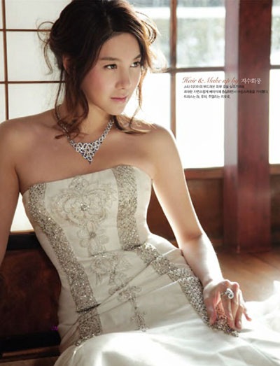 Lee Ji Ah từng từ bỏ quyền chia tài sản từ chồng cũ - 1 Lee Ji Ah từng từ bỏ quyền chia tài sản từ chồng cũ - 1