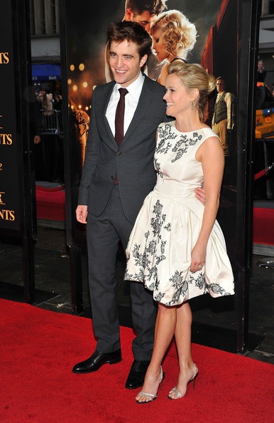 Robert Pattinson và Reese Witherspoon bị chê diễn không ăn ý - 1 Robert Pattinson và Reese Witherspoon bị chê diễn không ăn ý - 1