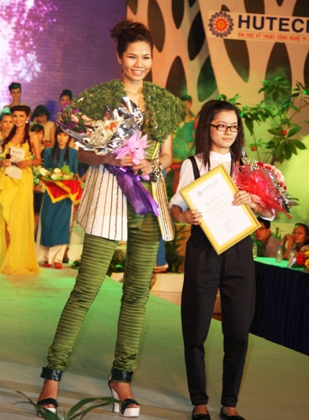Thông điệp xanh giúp Thu Nguyệt đoạt giải thiết kế thời trang - 1