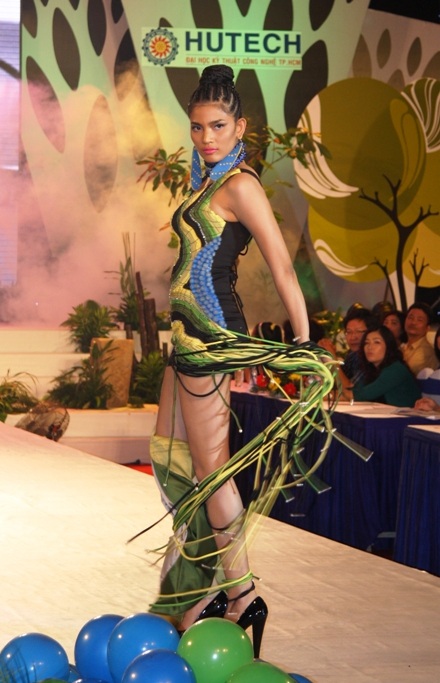 Thông điệp xanh giúp Thu Nguyệt đoạt giải thiết kế thời trang - 5