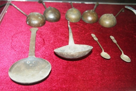 Chiêm ngưỡng bộ sưu tập hàng trăm cổ vật quý - 21