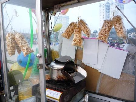 Cả làng đi bán bắp rang - 1