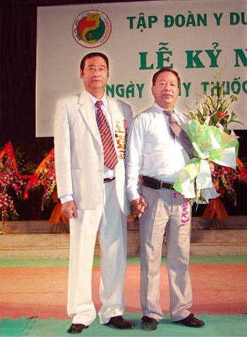 Tập đoàn Y dược Bảo Long phá sản hay phát triển? - 1 Tập đoàn Y dược Bảo Long phá sản hay phát triển? - 1