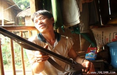 Rùng mình, “bó tay” với súng tự chế - 2 Rùng mình, “bó tay” với súng tự chế - 2