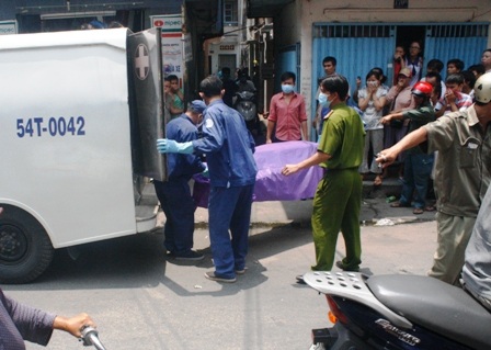 Nghi án hai mẹ con bị sát hại tại nhà riêng - 3