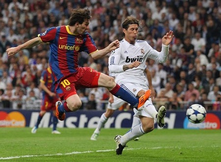 Messi tỏa sáng, Barca hạ Real Madrid tại Bernabeu - 4