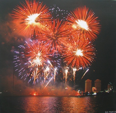 Nhìn lại những khoảnh khắc đẹp của lễ hội pháo hoa quốc tế 2010 - 5