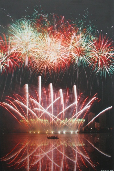 Nhìn lại những khoảnh khắc đẹp của lễ hội pháo hoa quốc tế 2010 - 7