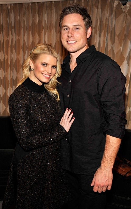 Những cặp “sao” chênh lệch chiều cao đáng kể - 9