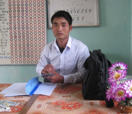 Chàng sinh viên nghèo hiếu học ở bản Pà Cà - 2 Chàng sinh viên nghèo hiếu học ở bản Pà Cà - 2