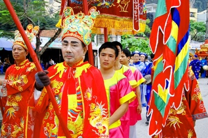 Khai hội đền Đức ông Trần Quốc Nghiễn đúng dịp Carnaval Hạ Long - 3