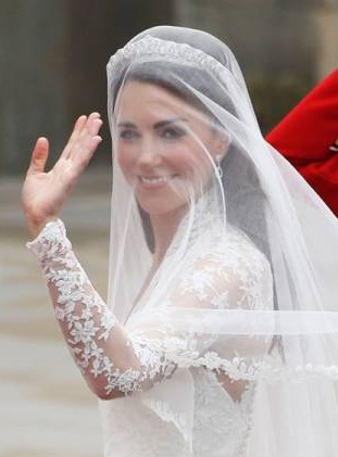 Ngắm cô dâu Kate Middleton rạng ngời trong ngày trọng đại - 2