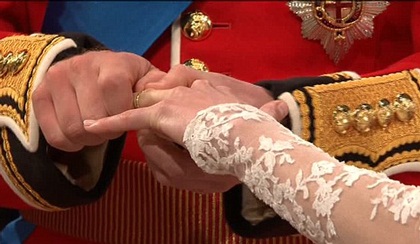 Ngắm cô dâu Kate Middleton rạng ngời trong ngày trọng đại - 17