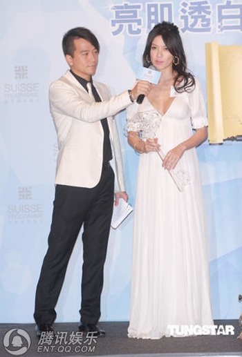 Lâm Hy Lôi gợi cảm với váy cổ trễ - 5 Lâm Hy Lôi gợi cảm với váy cổ trễ - 5