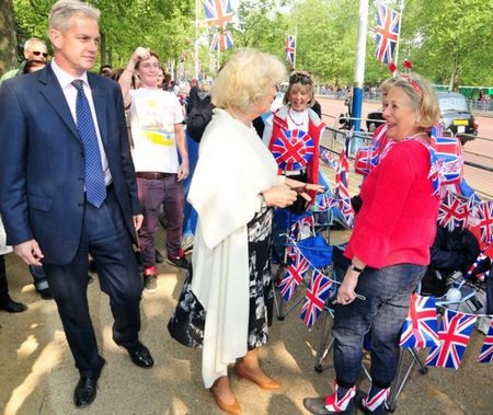 Đêm độc thân cuối cùng của cặp đôi hoàng gia trước “giờ G” - 9