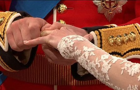 Những khuôn hình tuyệt đẹp về đám cưới thế kỷ - 9