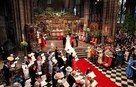 Những khuôn hình tuyệt đẹp về đám cưới thế kỷ - 10