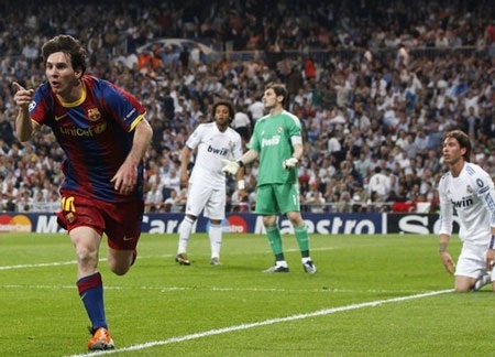 Những trò hề ở đại chiến Real-Barca tại Bernabeu - 9 Những trò hề ở đại chiến Real-Barca tại Bernabeu - 9