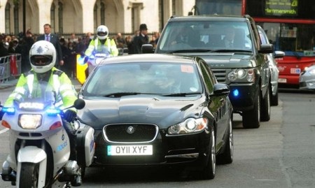 “Điểm danh” xe chở khách mời tại đám cưới Hoàng gia Anh - 7 “Điểm danh” xe chở khách mời tại đám cưới Hoàng gia Anh - 7