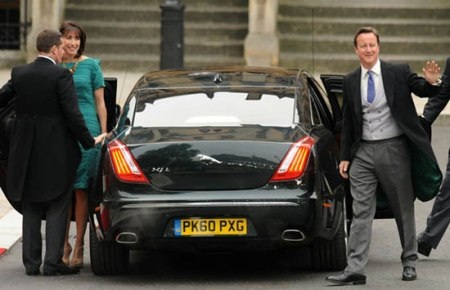 “Điểm danh” xe chở khách mời tại đám cưới Hoàng gia Anh - 2 “Điểm danh” xe chở khách mời tại đám cưới Hoàng gia Anh - 2