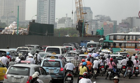 Kẹt cứng toàn tuyến vành đai 3 hướng ra Pháp Vân - 4 Kẹt cứng toàn tuyến vành đai 3 hướng ra Pháp Vân - 4