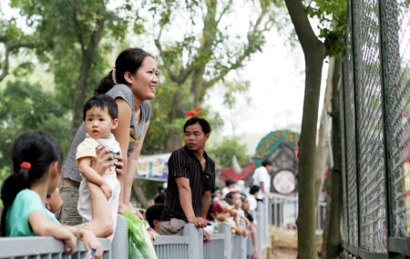 Thủ đô hân hoan ngày thống nhất non sông - 9 Thủ đô hân hoan ngày thống nhất non sông - 9