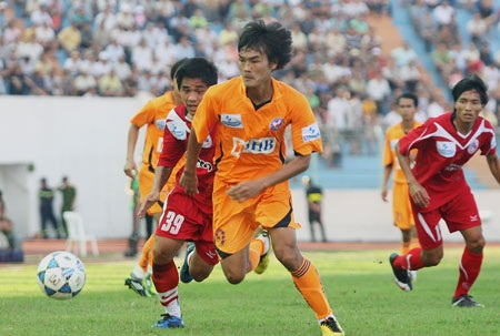 SHB Đà Nẵng thắng dễ, “Chelsea Việt Nam” gây thất vọng - 2