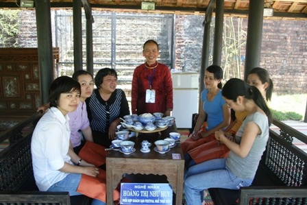 Cận cảnh tuyệt chiêu “cơm muối Huế” - 15